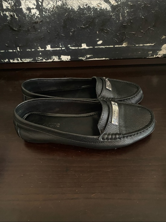 Coach Shoes - Authentic Black Women’s Leather Driving Loafers - Classic Slip-On
Size 7B